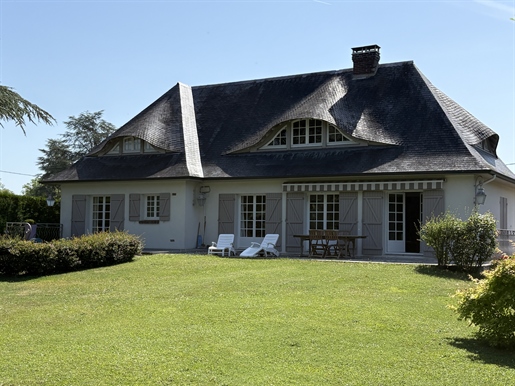 Maison 7 pièces 190 m² · à Merey · 190 m² · 522 000 €