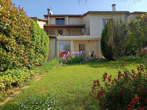 Maison 7 pièces 214 m² · à Mauvezin · 214 m² · 305 000 €