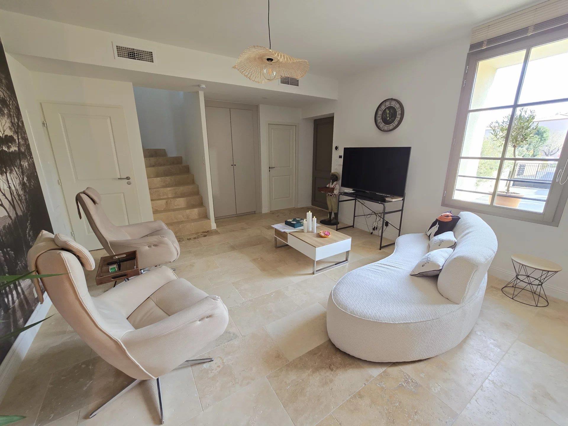 Appartement à vendre, 84m², Uzès