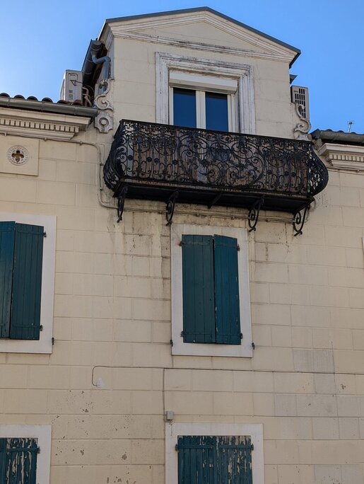 Maison 3 pièces 260 m² · à Castres · 260 m² · 307 000 €