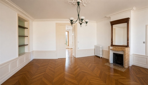 Appartement 5 pièces 185 m² · à Orléans · 185 m² · 443 000 €