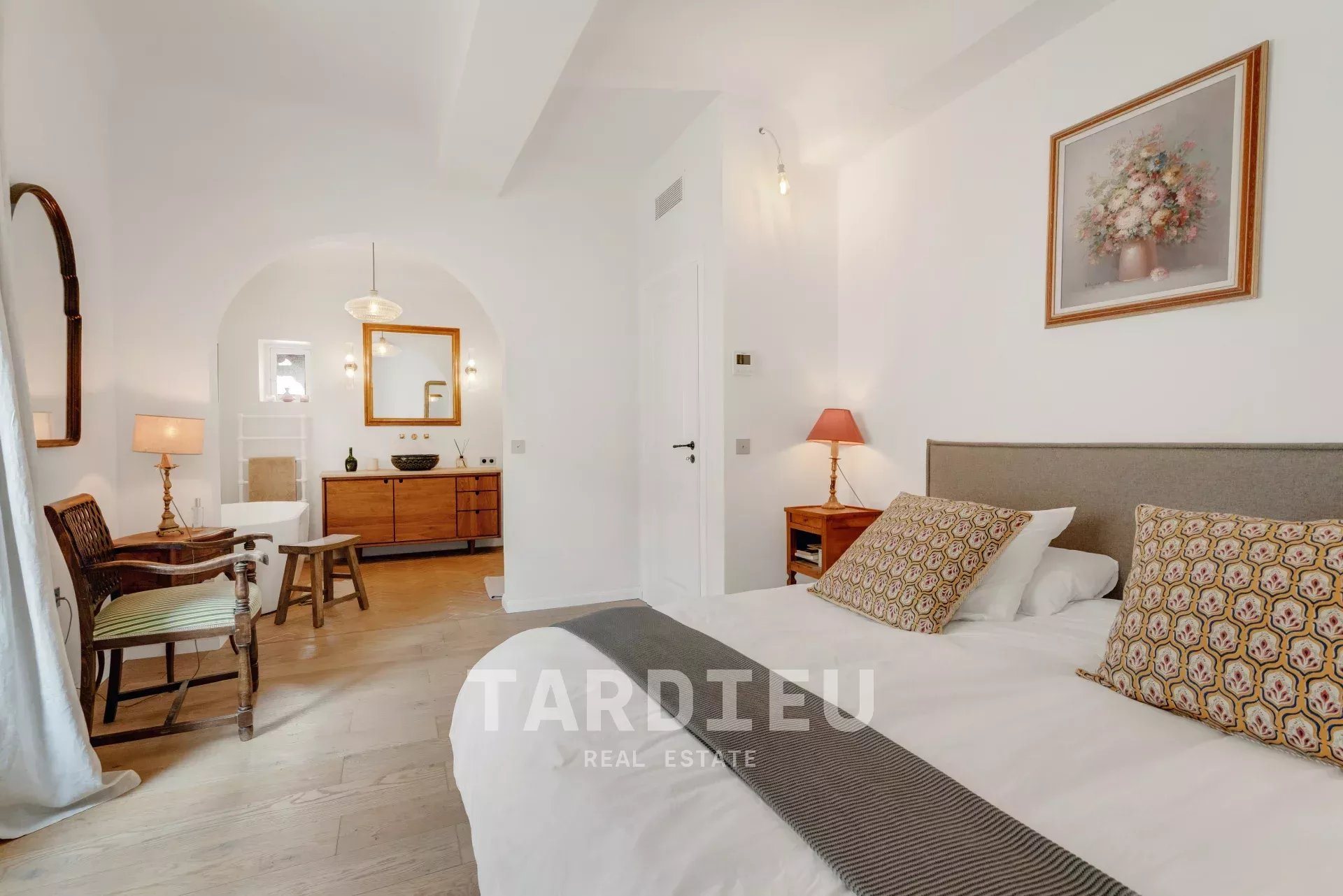Renovated duplex, historic village center - Ansicht 5