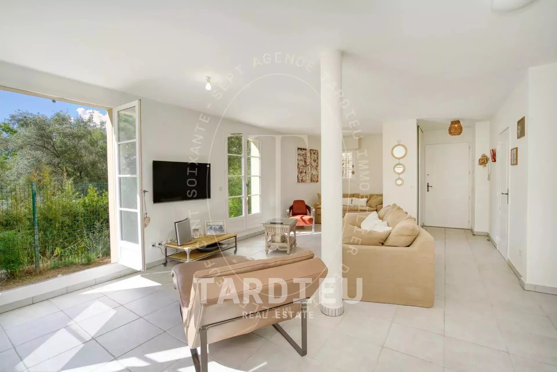Appartement à vendre, 93m², Grimaud