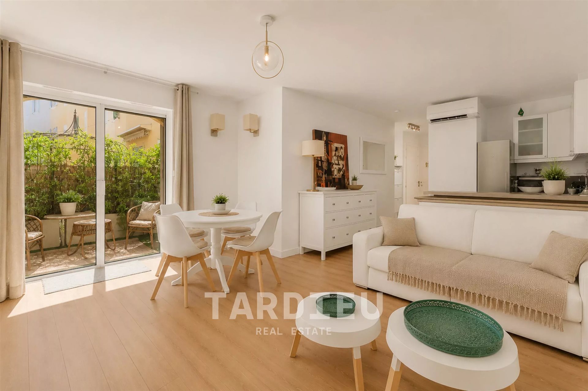 Saint-Tropez center: terrace and parking - Ansicht 2