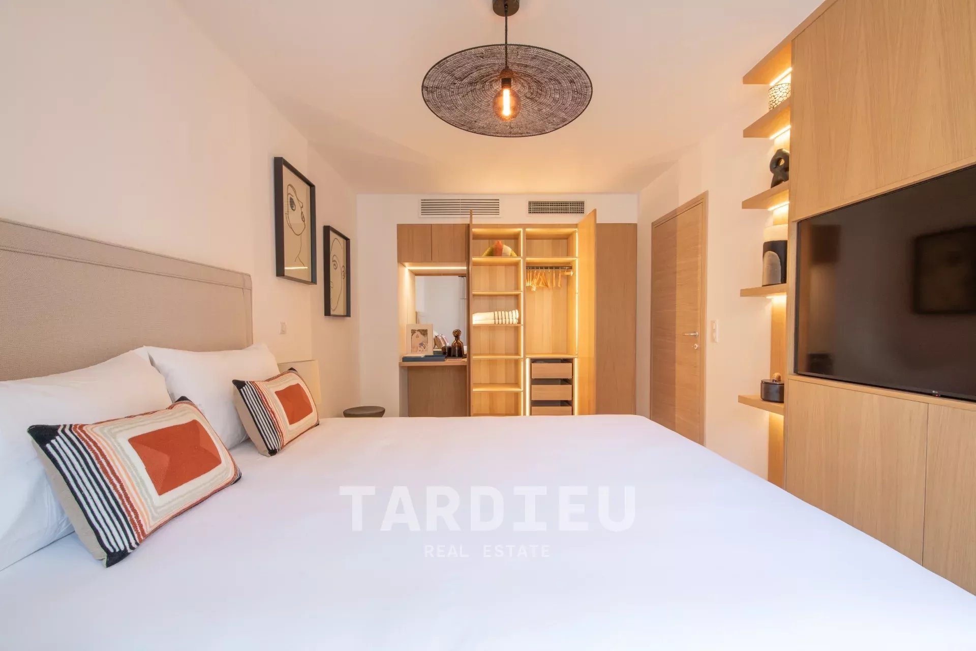 New apartment, central Saint-Tropez - Ansicht 6