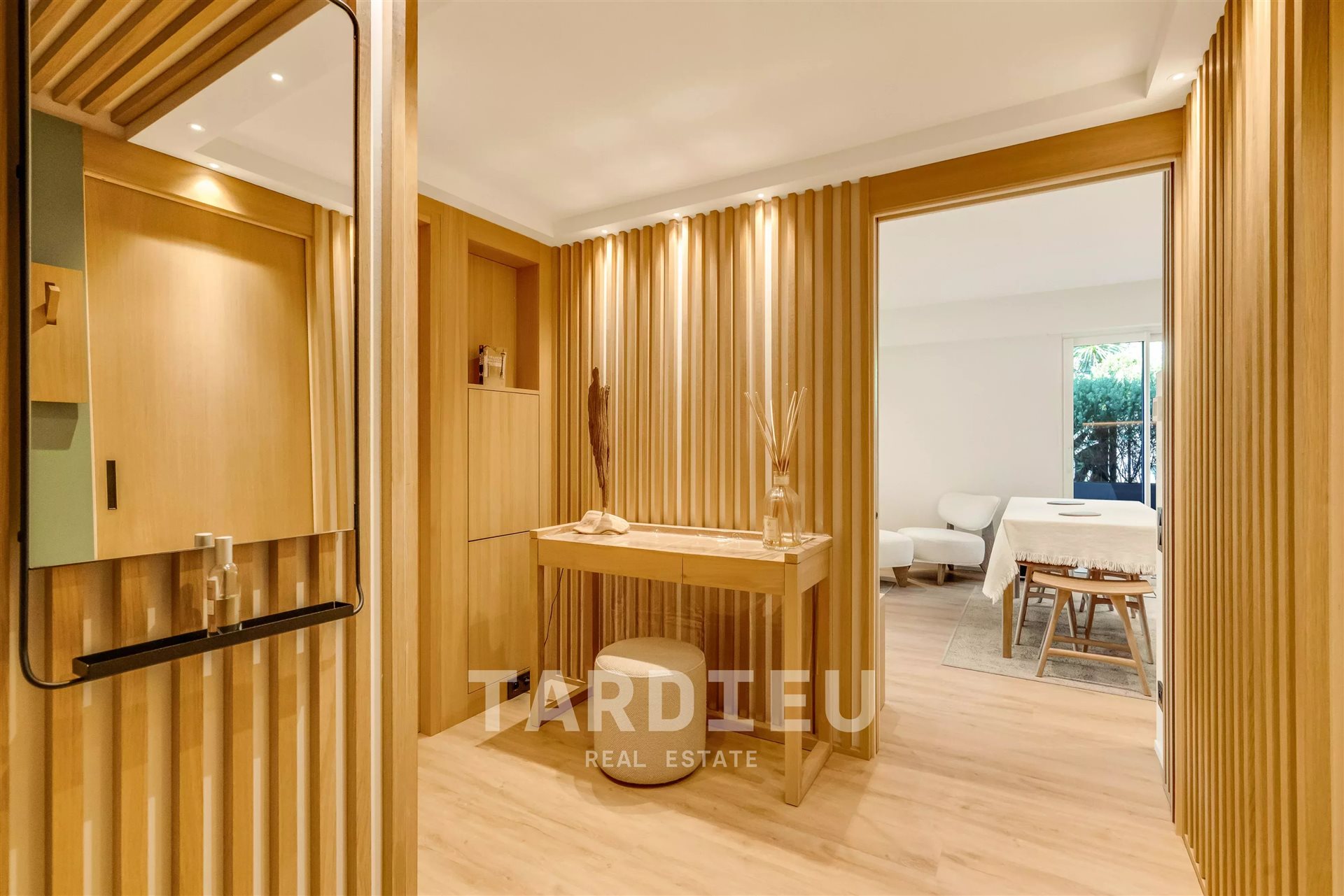 Garden apartment, terrace, near Lices - Ansicht 5