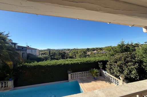 Maison 5 pièces 136 m² · à Saint-Raphaël · 136 m² · 600 000 €