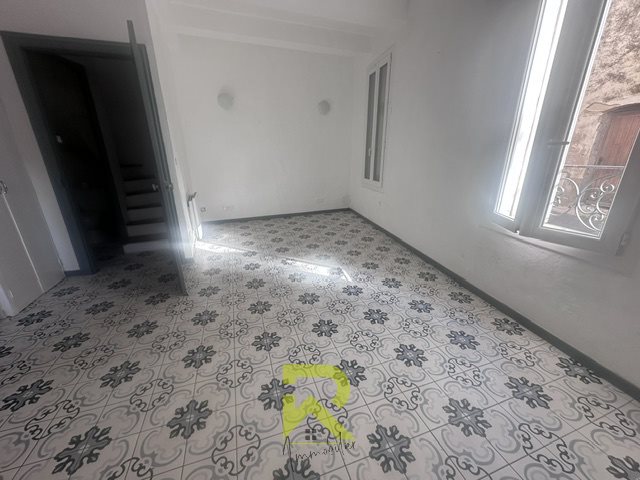 Maison à louer, 80m², Pailhès