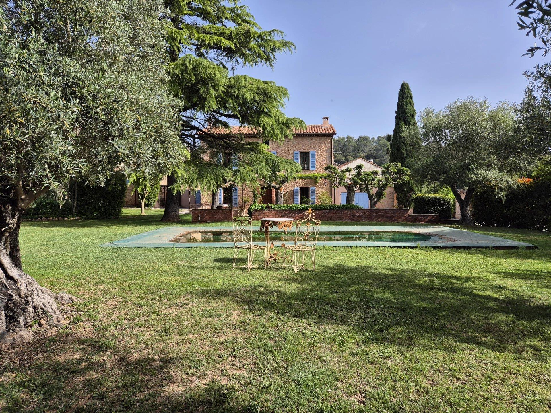 Maison à vendre, 209m², Le Cannet-des-Maures