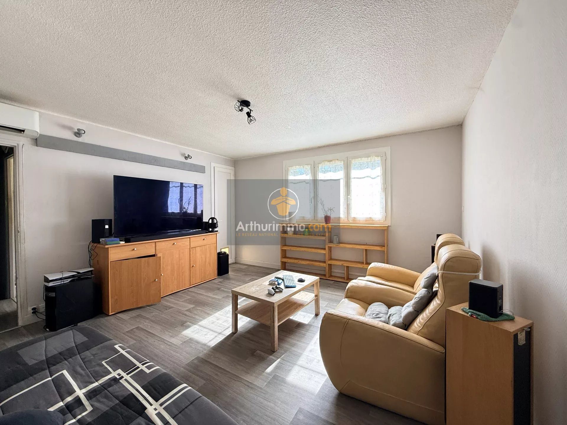 Appartement à vendre, 67m², Pont-Saint-Esprit