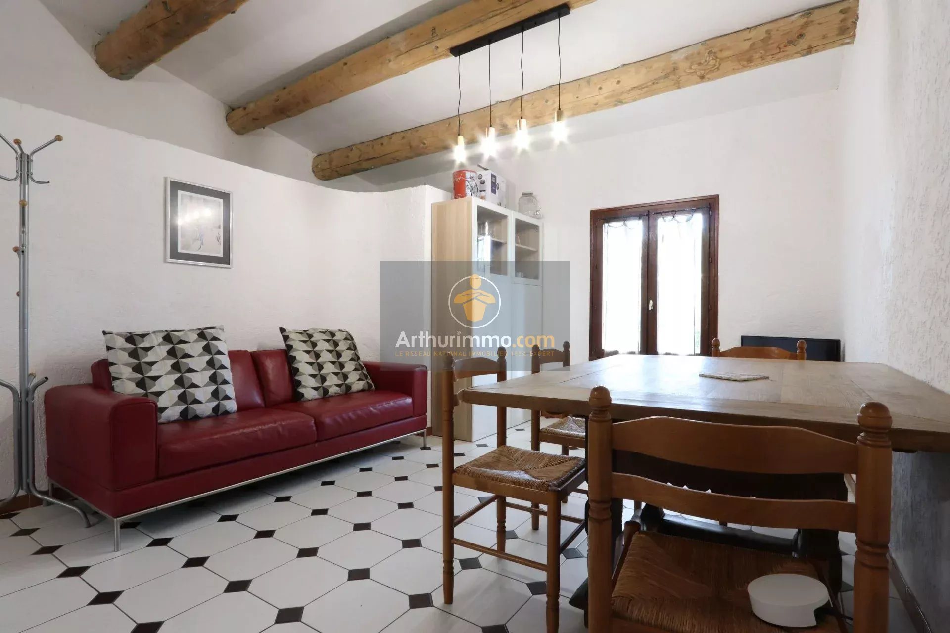 Appartement à louer, 109m², Rustrel
