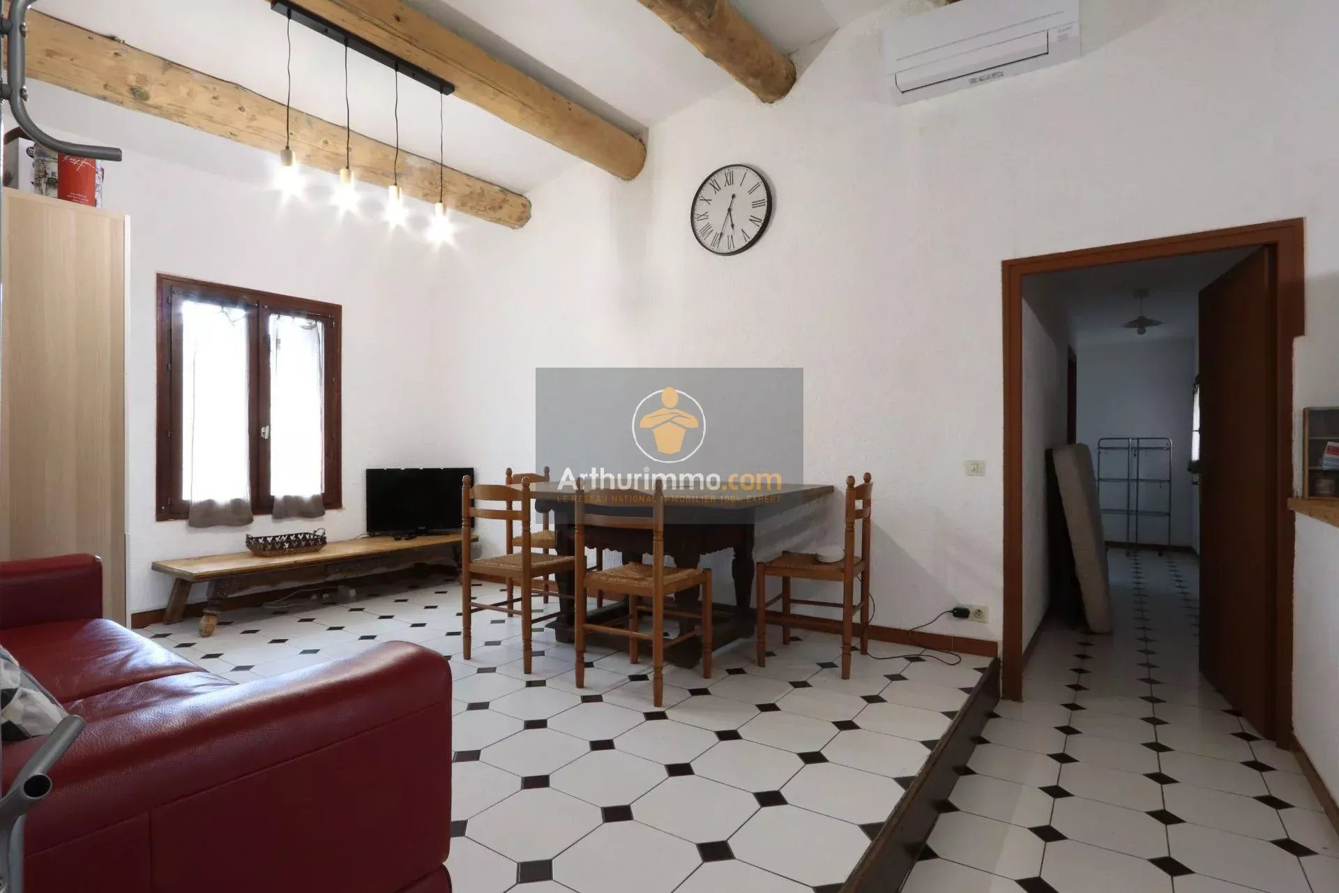 Appartement à louer, 109m², Rustrel
