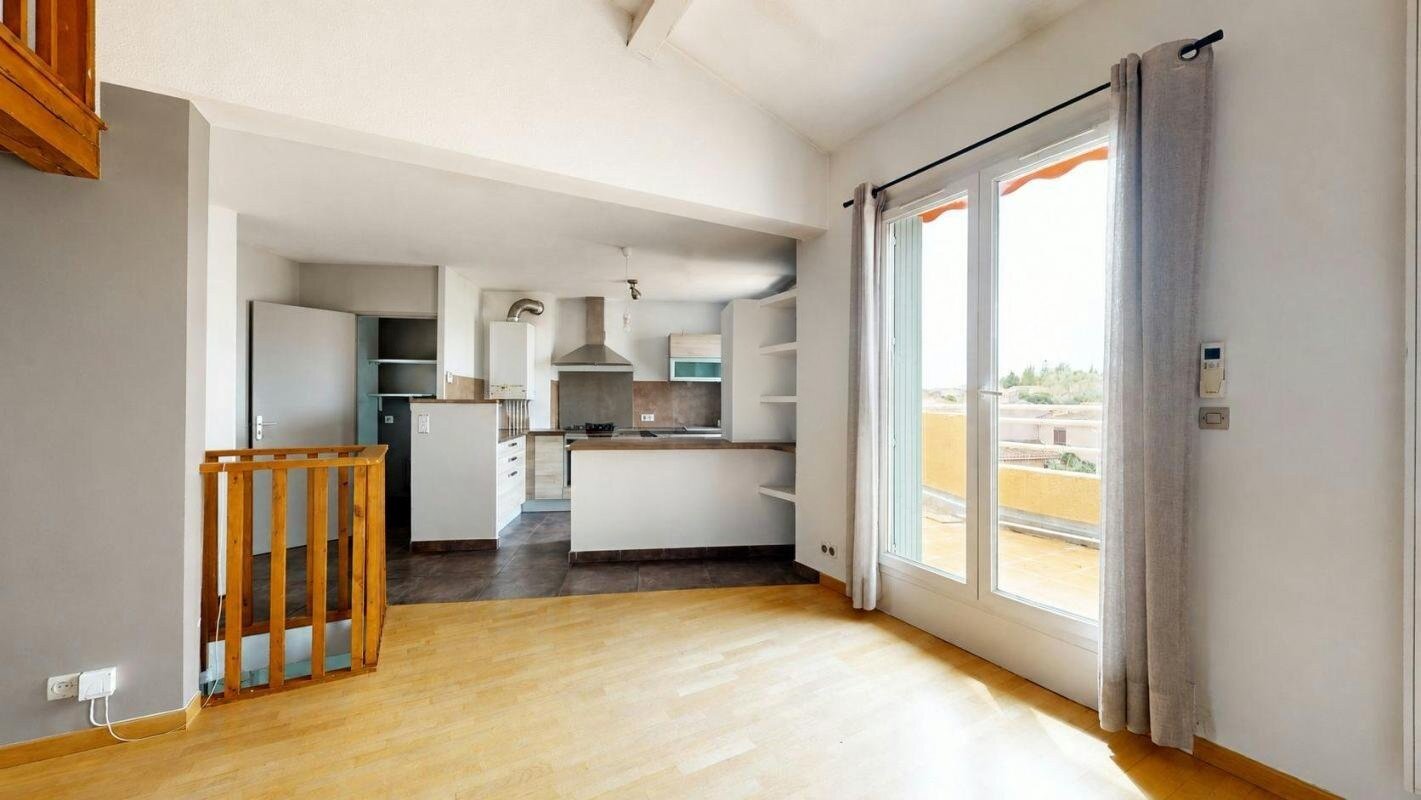 2 kambarių butas, 75 m²