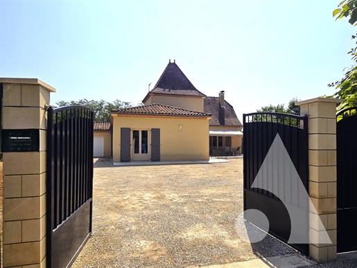 Maison 10 pièces 120 m² · à La Roque-Gageac · 120 m² · 452 631 €