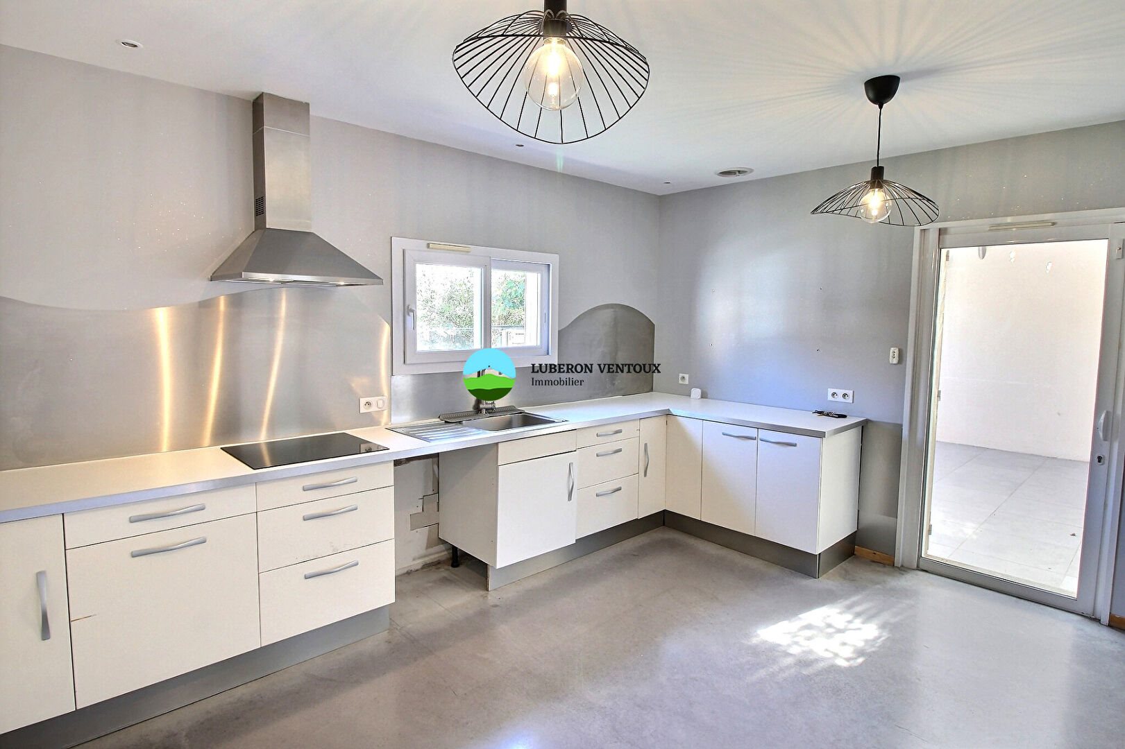 Maison à vendre, 151m², Caromb