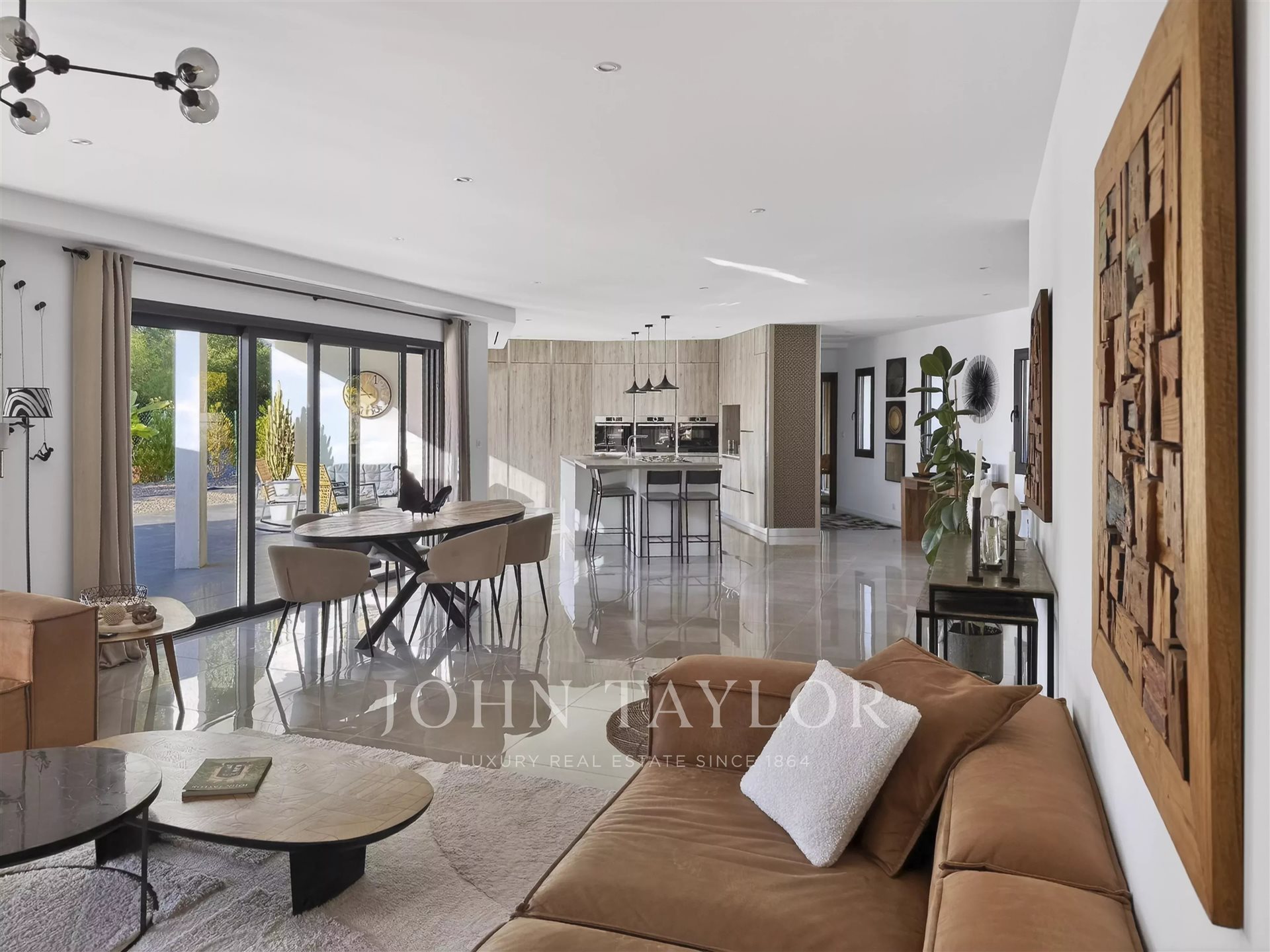 Maison à vendre, 200m², Saint-Cyr-sur-Mer
