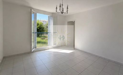Appartement 3 pièces 58 m² · à Valréas · 58 m² · 55 000 €