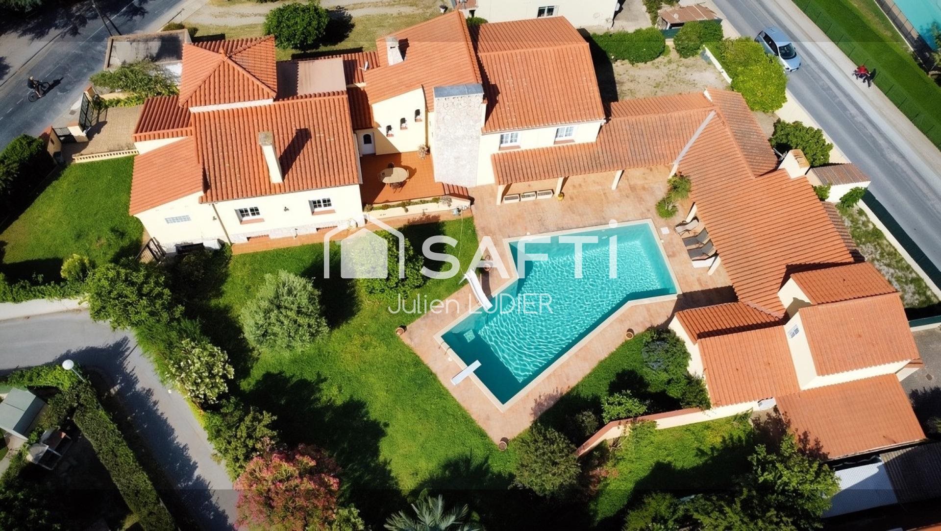 Maison à vendre, 402m², Elne