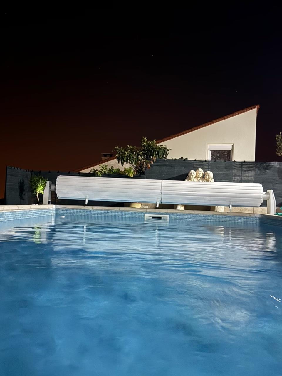 Advert pic 0