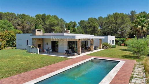 Maison 6 pièces 220 m² · à Saint-Gély-du-Fesc · 220 m² · 1 295 000 €