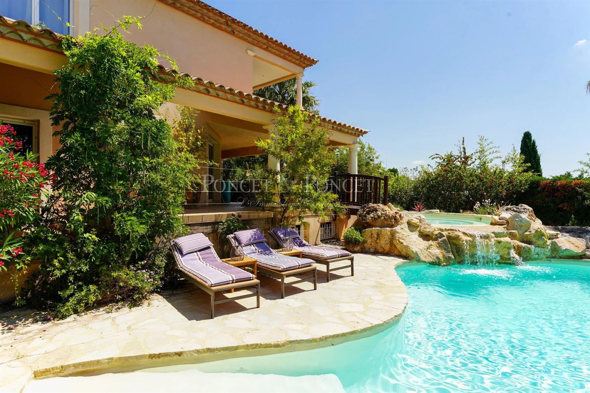 Maison à vendre, 226m², Juvignac