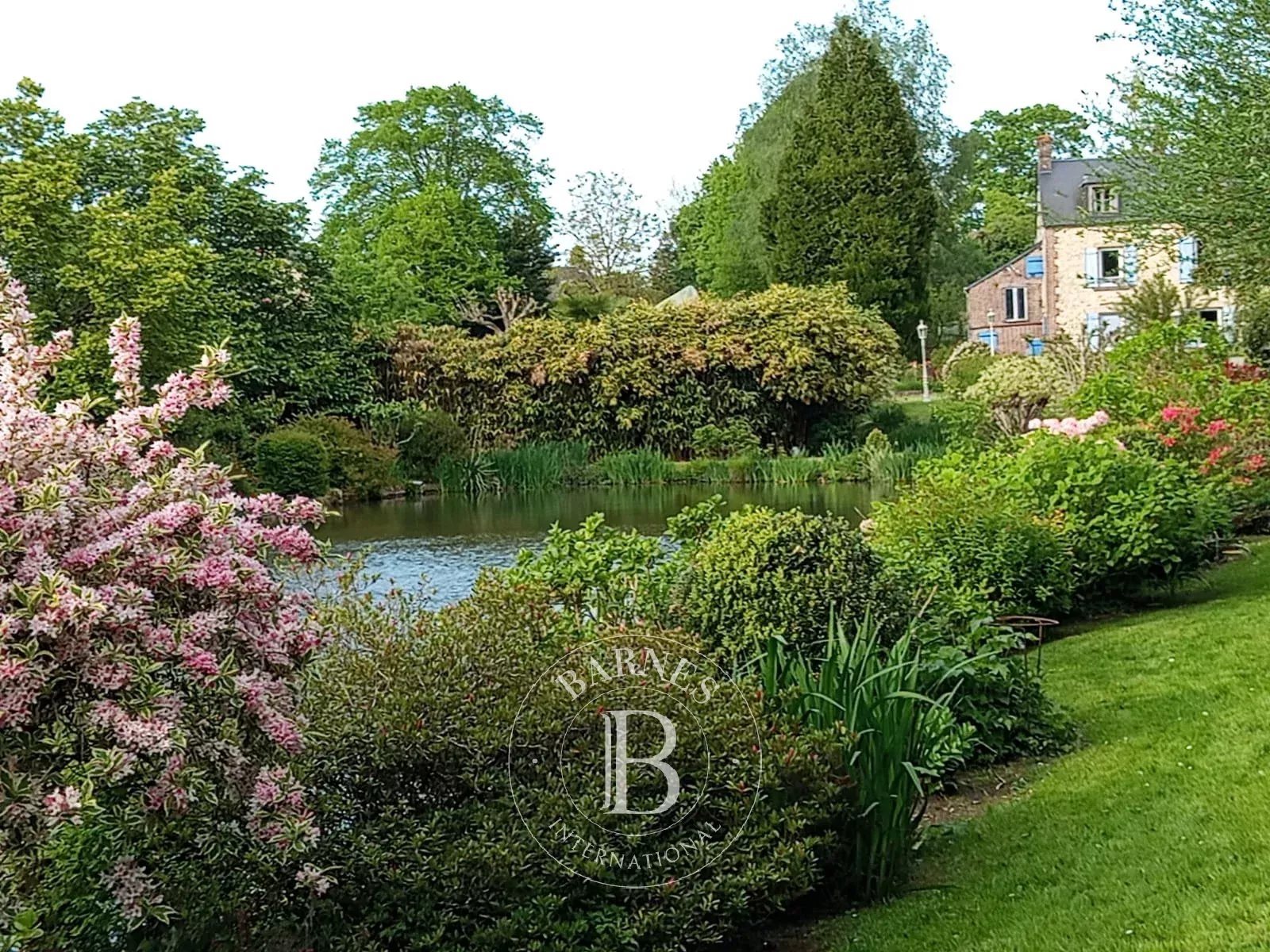 Maison à vendre, 220m², Sainte-Gauburge-Sainte-Colombe