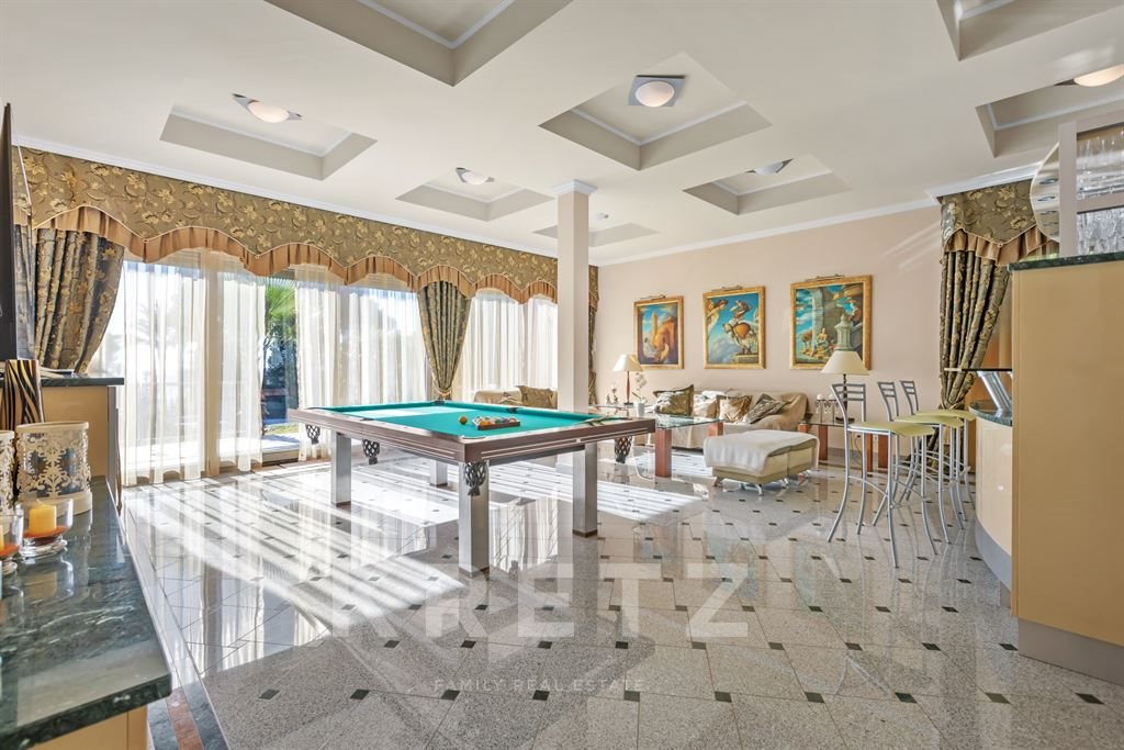 Maison à vendre, 360m², Vallauris