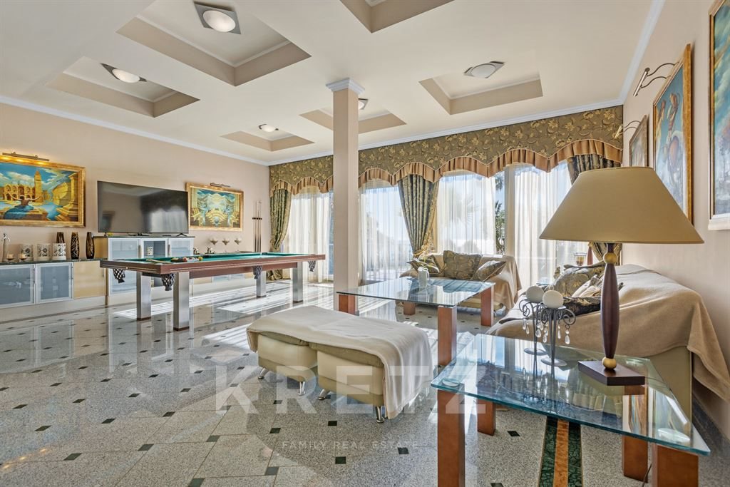 Maison à vendre, 360m², Vallauris