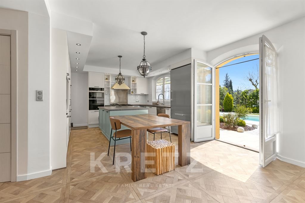 Maison à vendre, 200m², Valbonne