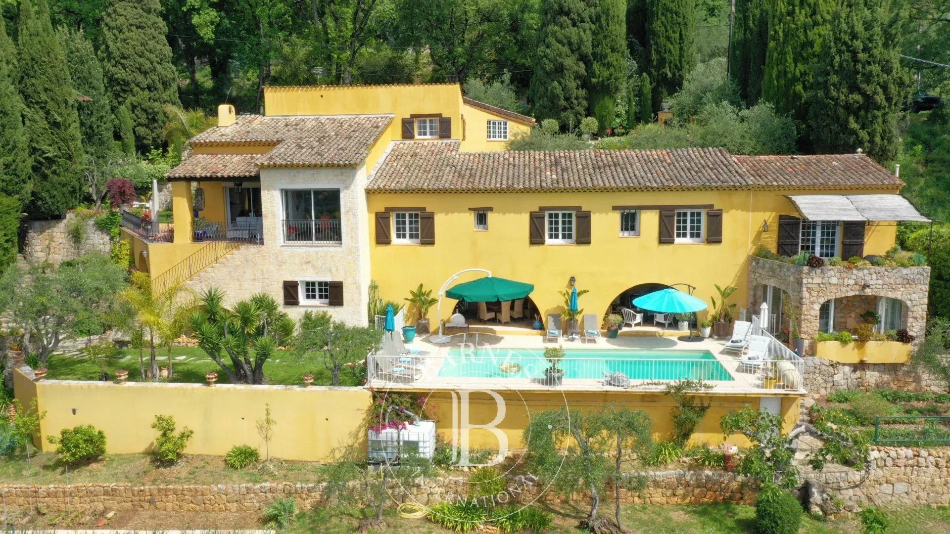Maison à vendre, 260m², Peymeinade