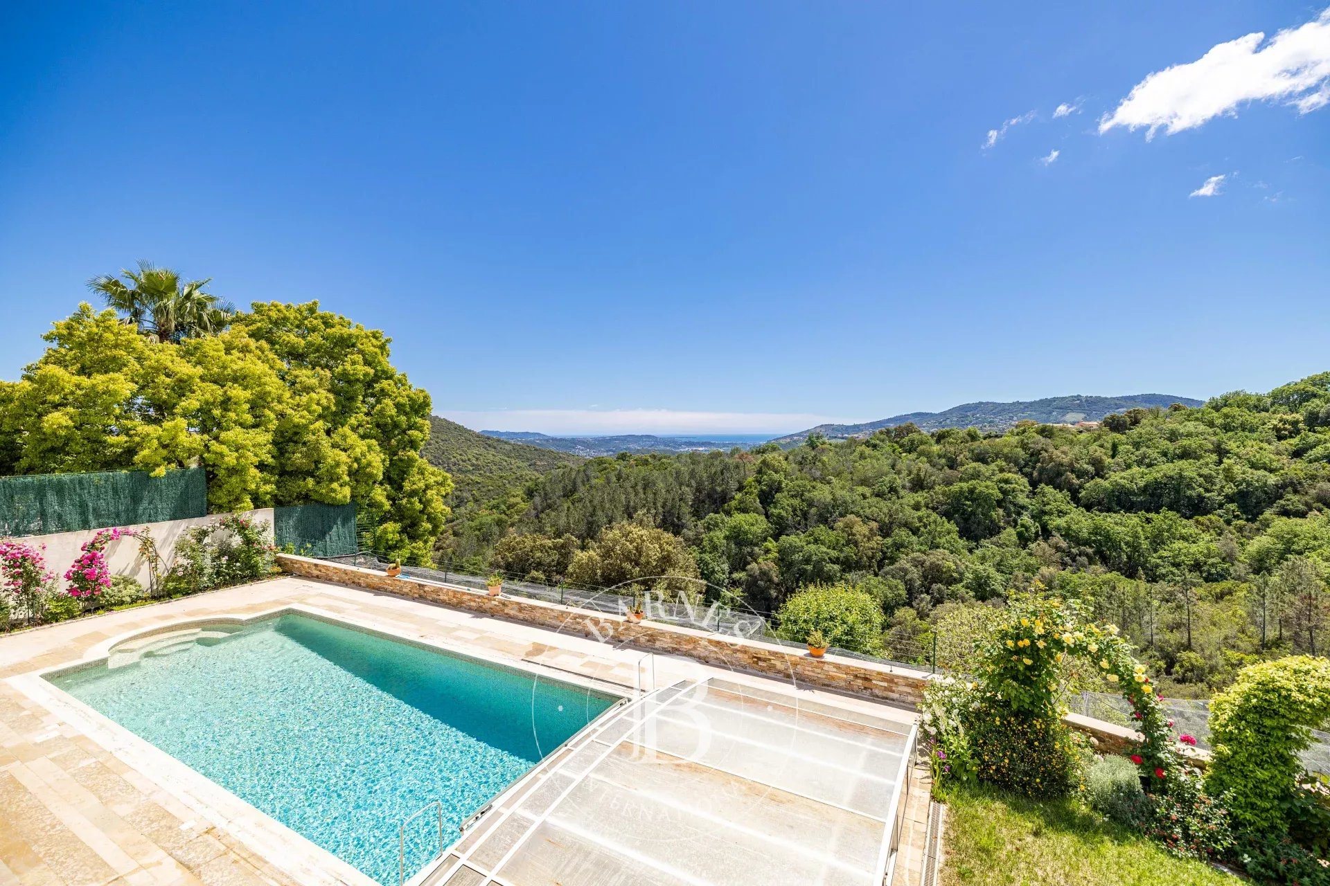 Maison à vendre, 273m², Peymeinade