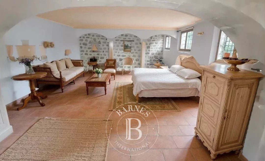 Maison à vendre, 370m², Grasse