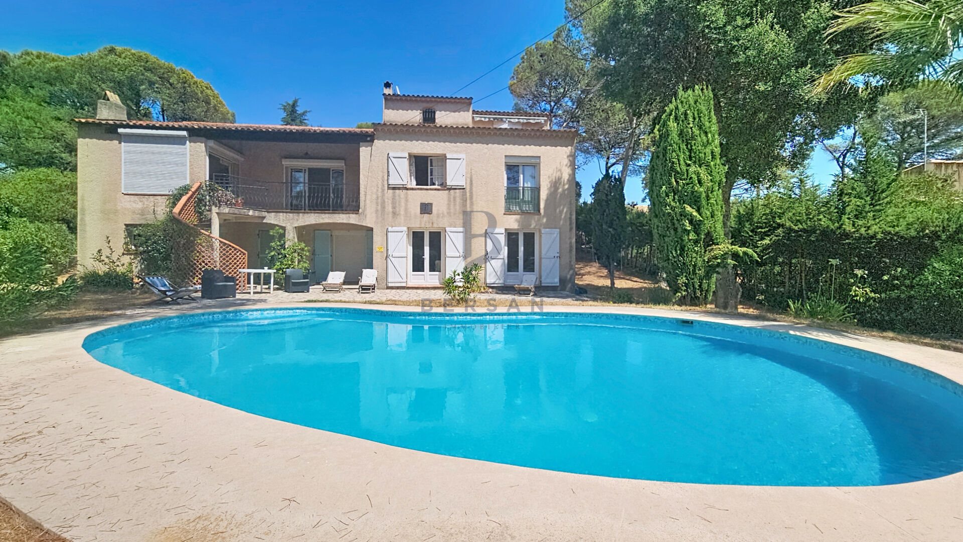 Maison à vendre, 277m², Saint-Raphaël