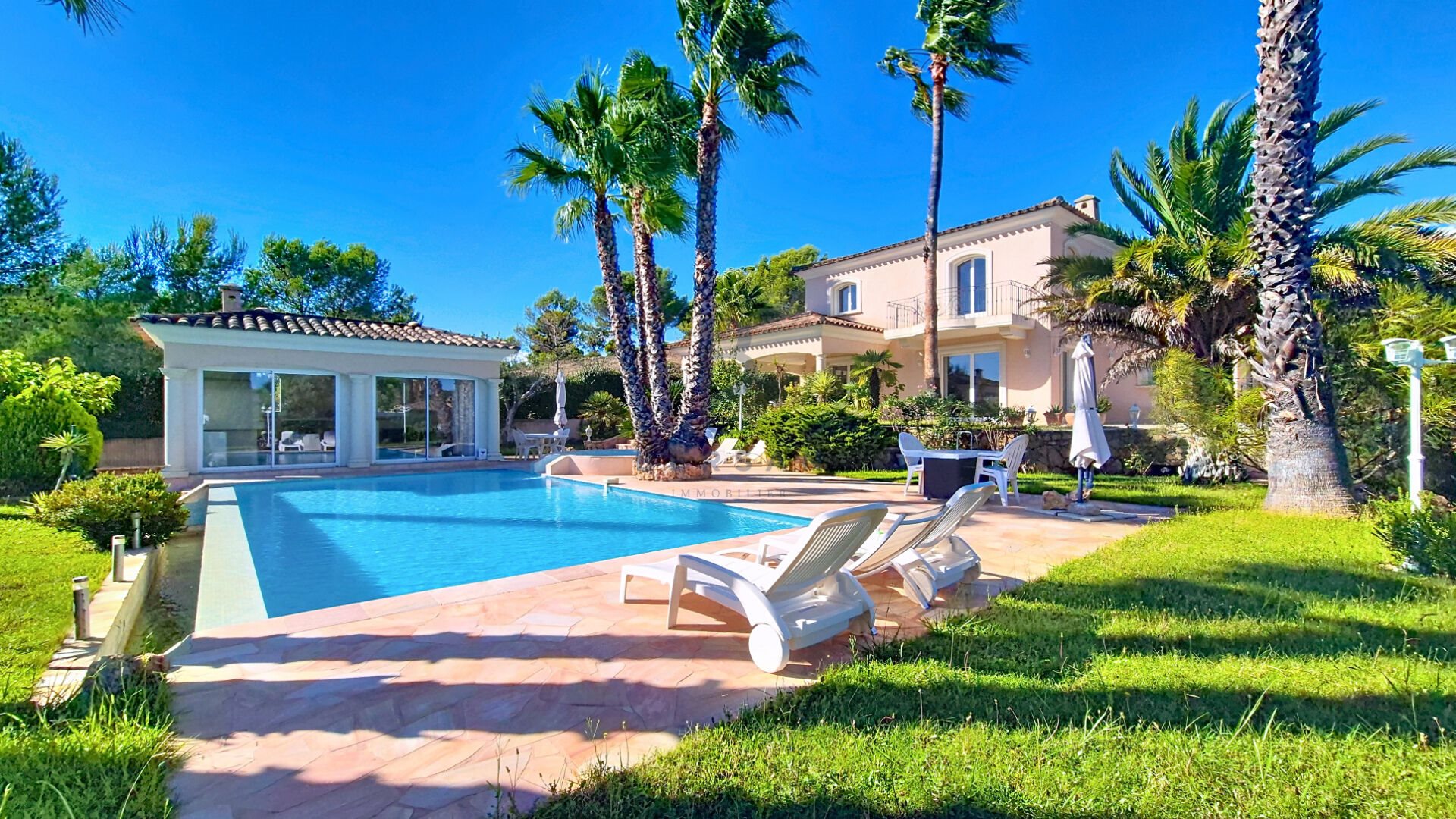 Maison à vendre, 204m², Saint-Raphaël