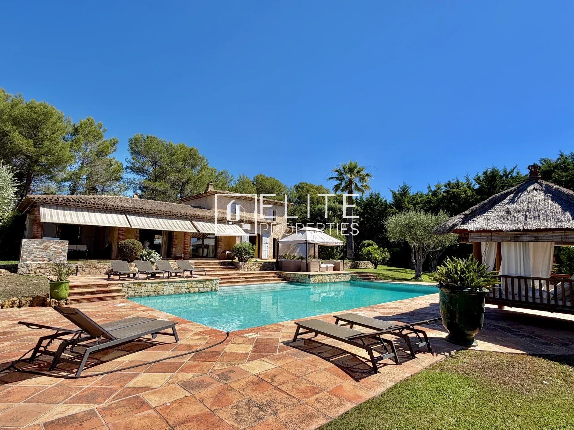 Maison à vendre, 278m², Mouans-Sartoux