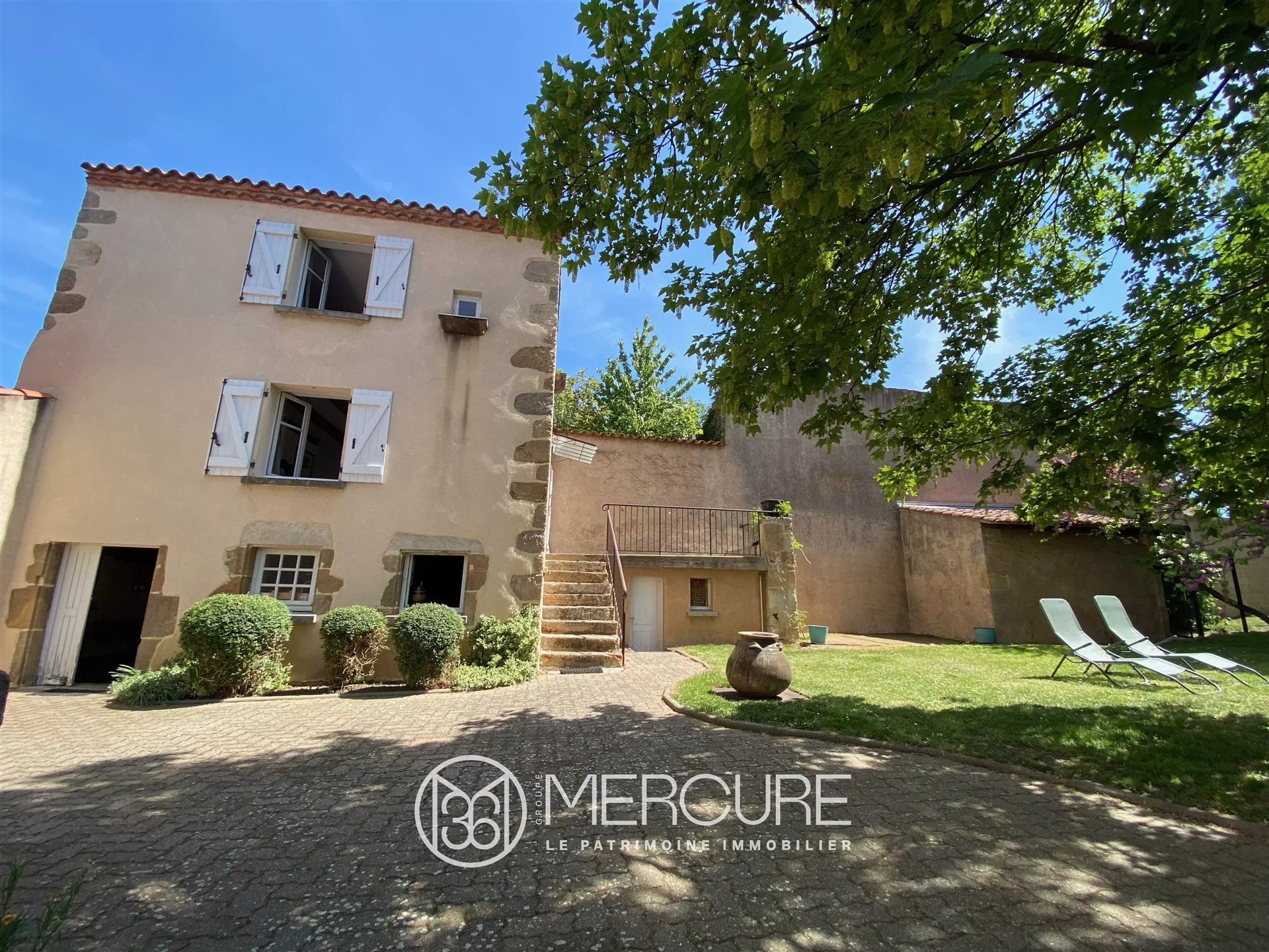 Maison à vendre, 280m², La Sauvetat
