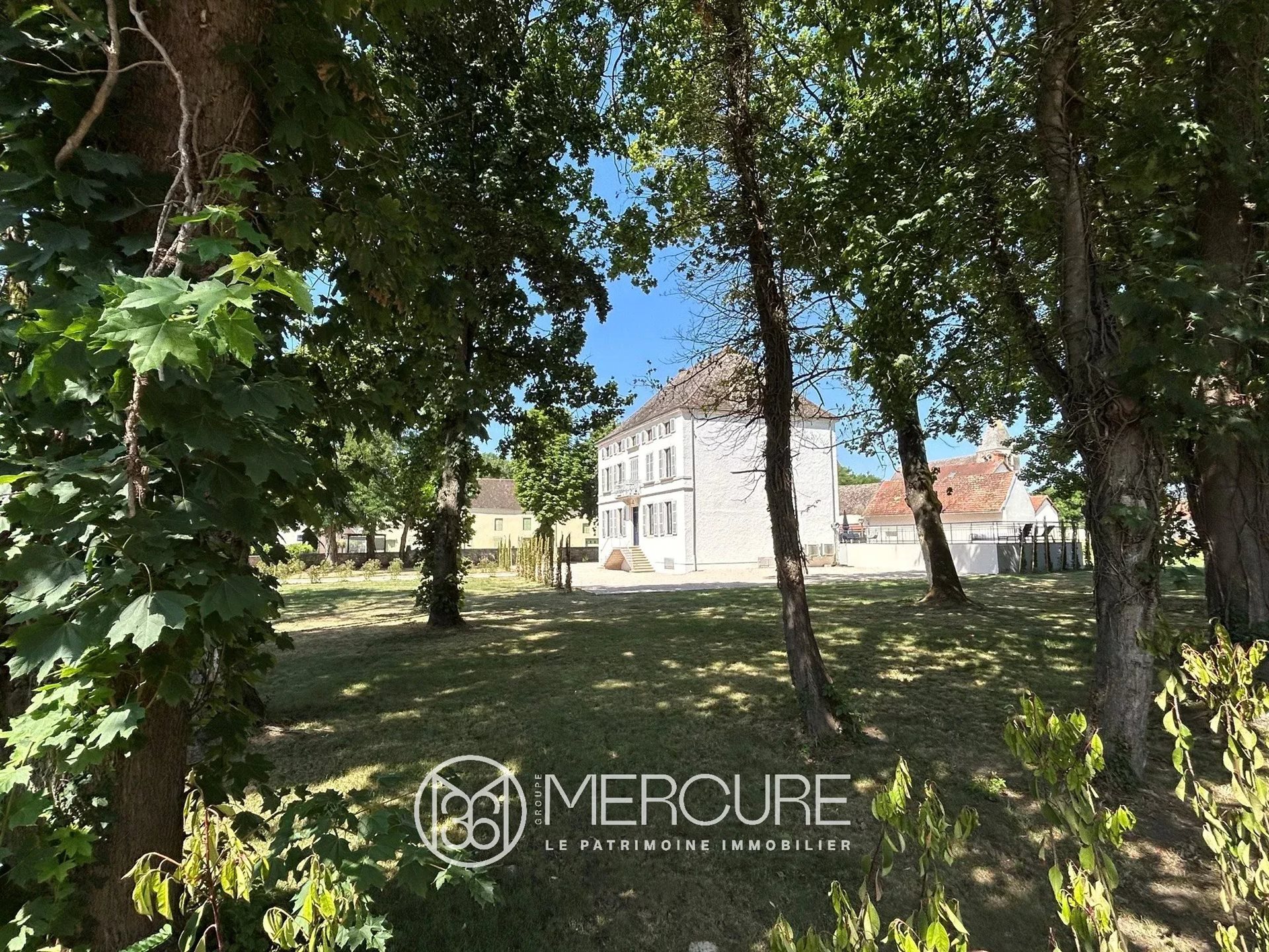 Maison à vendre, 464m², Sassenay