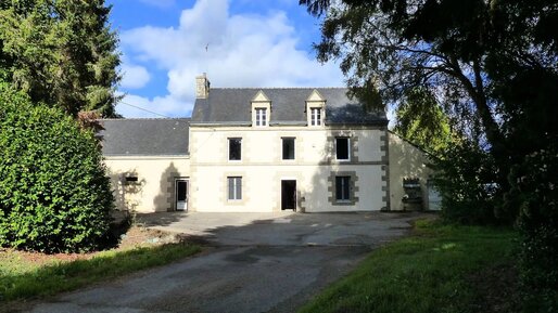 Maison 4 pièces 117 m² · à Pluméliau-Bieuzy · 117 m² · 132 000 €