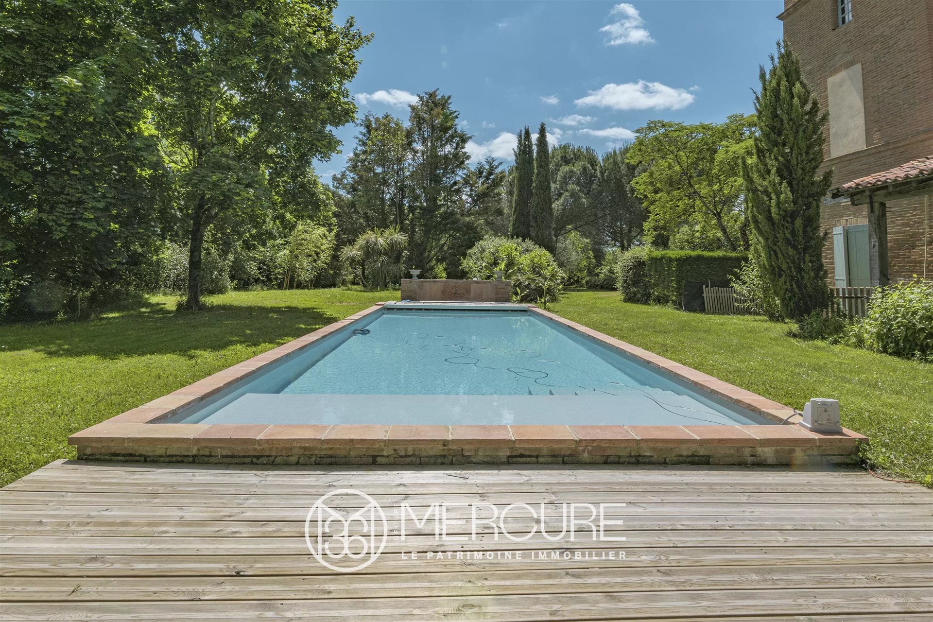 Maison à vendre, 620m², Buzet-sur-Tarn