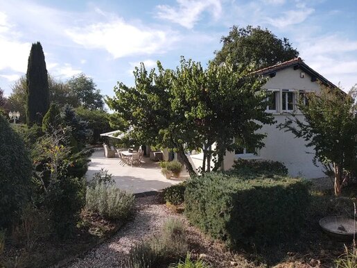 Maison 8 pièces 195 m² · à Montesquieu-Volvestre · 195 m² · 415 000 €