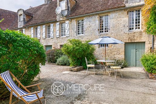Maison 10 pièces 341 m² · à Villers-Canivet · 341 m² · 599 000 €