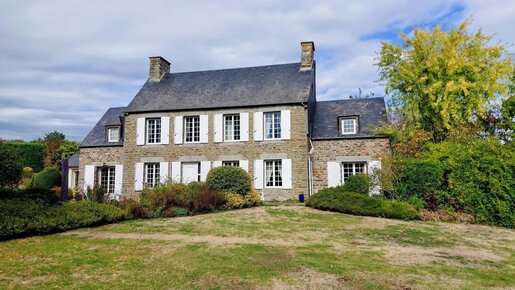 Maison 13 pièces 290 m² · à Condé-en-Normandie · 290 m² · 480 000 €