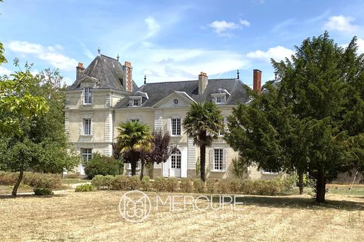 Maison 15 pièces 459 m² à Nantes