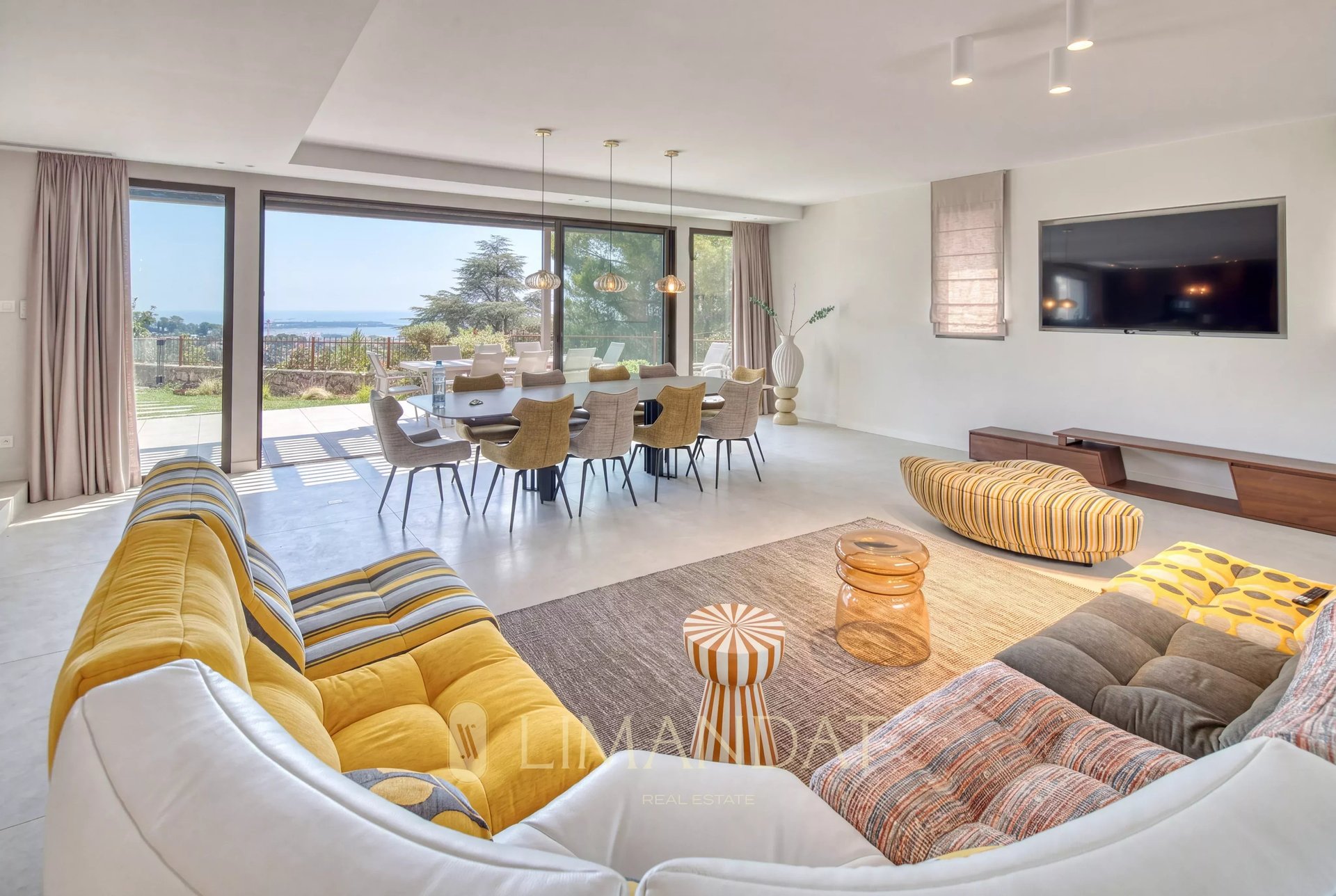Maison à louer, 280m², Le Cannet