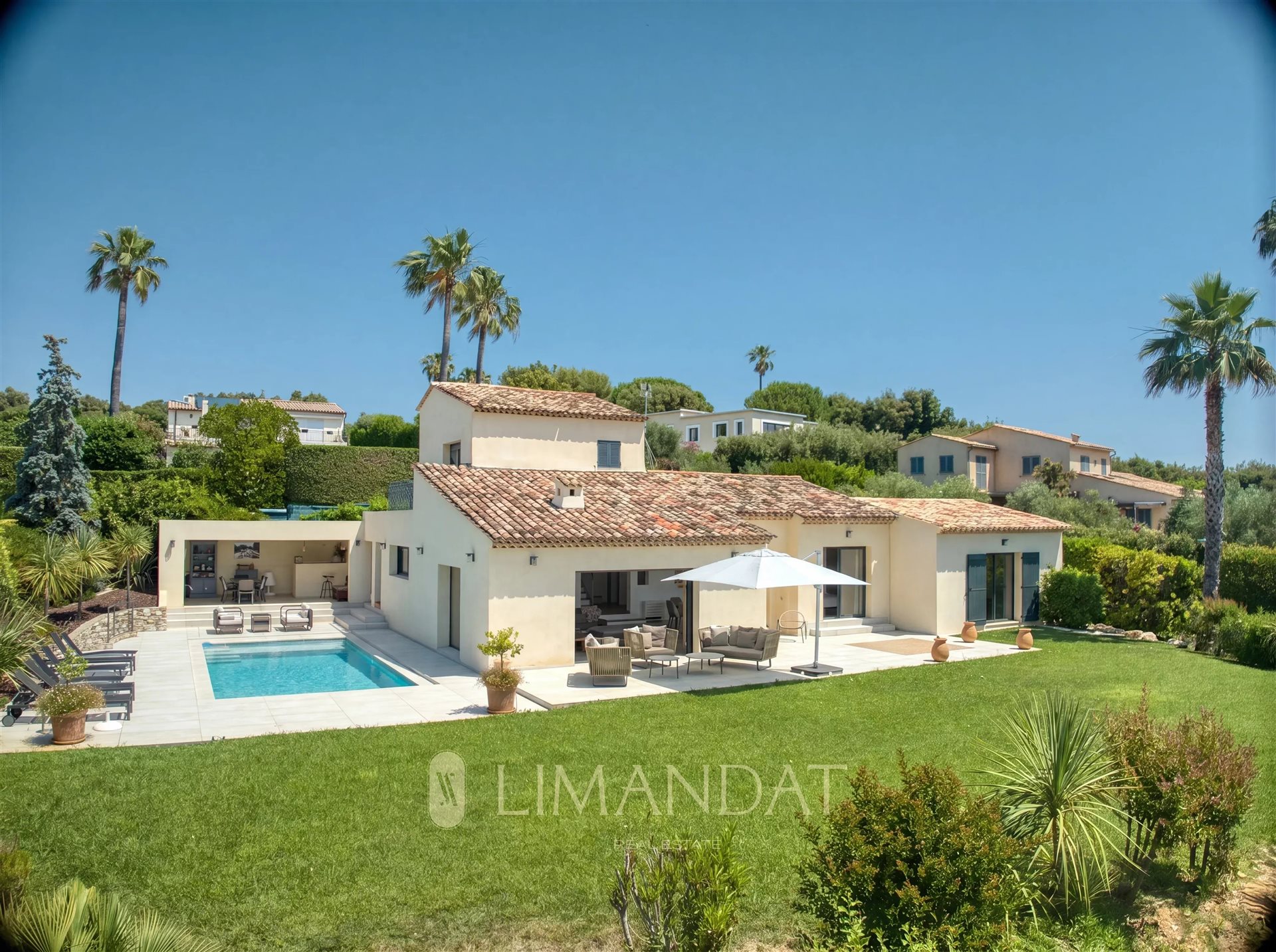 Maison à louer, 175m², Valbonne