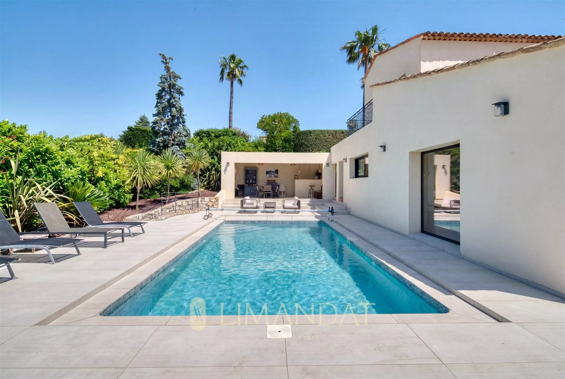 Maison à louer, 175m², Valbonne