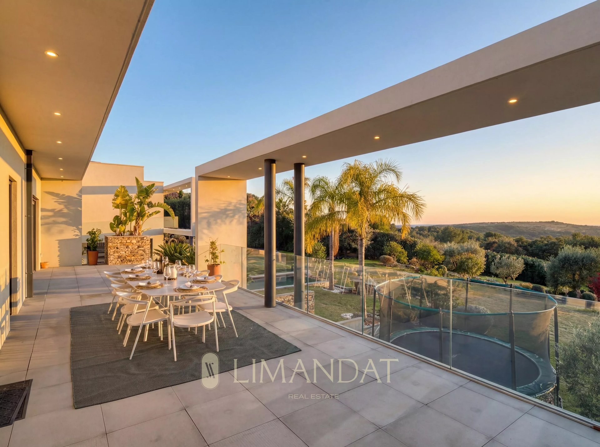 Maison à louer, 650m², Valbonne