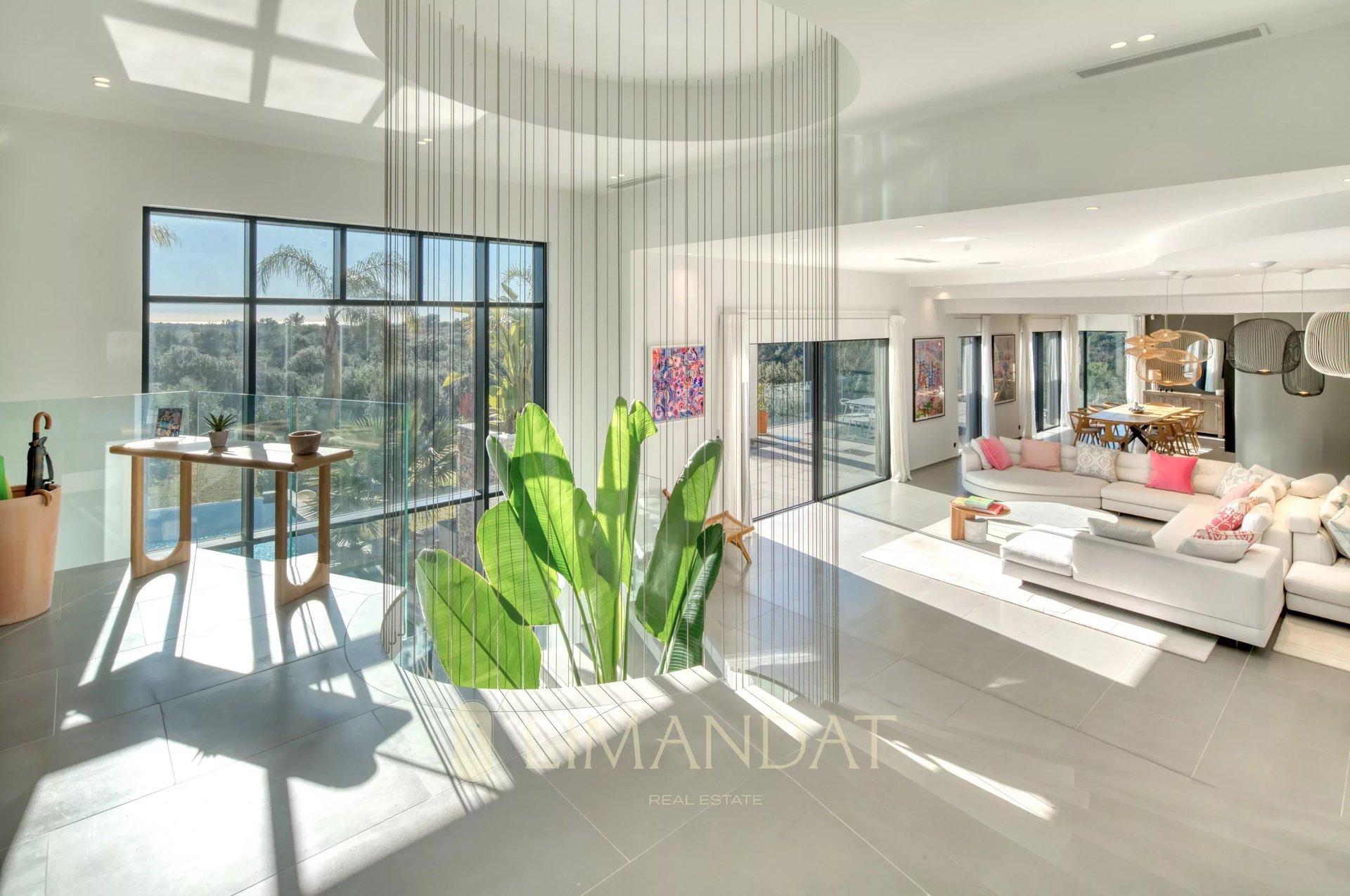 Maison à louer, 650m², Valbonne