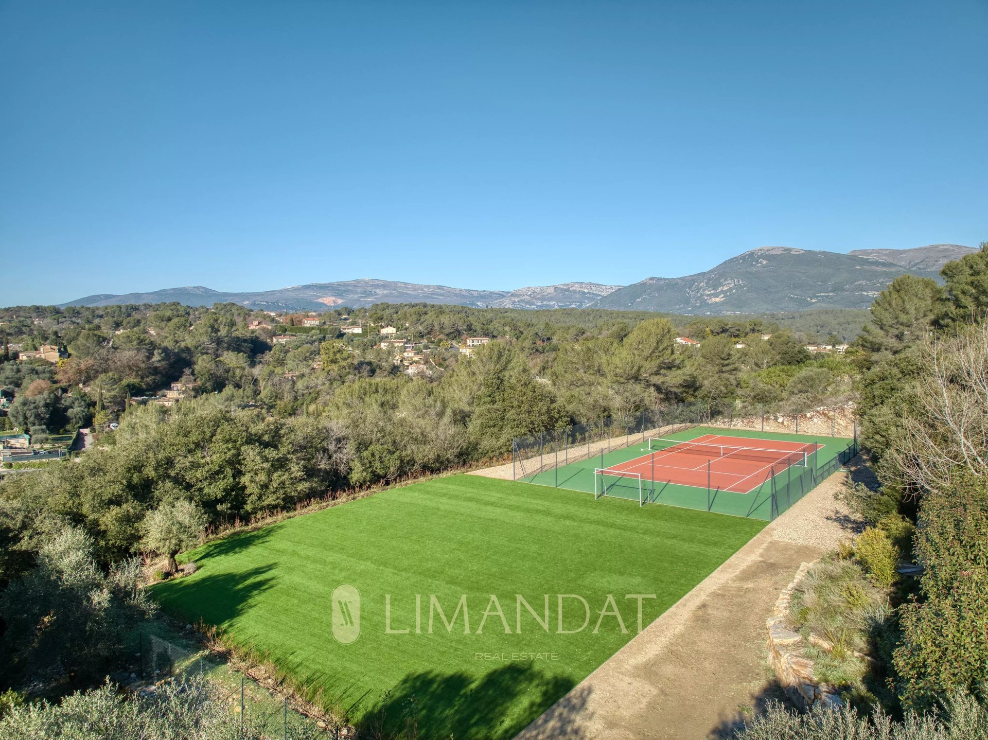 Maison à louer, 650m², Valbonne