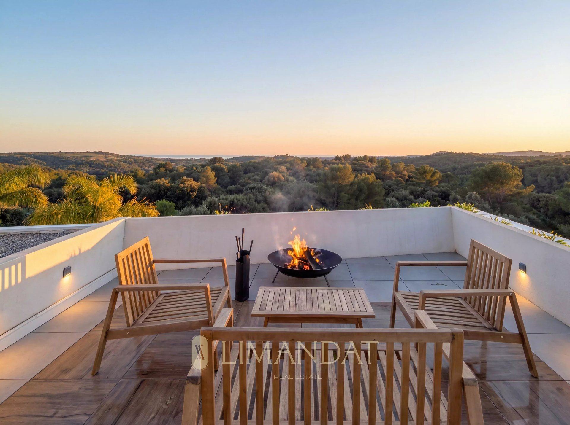 Maison à louer, 650m², Valbonne